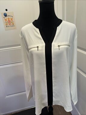 Women's White Long Sleeve V-Neck Top with Black Trim